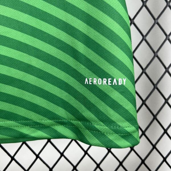 Newcastle United 2025/26 Away Jersey - Image 5