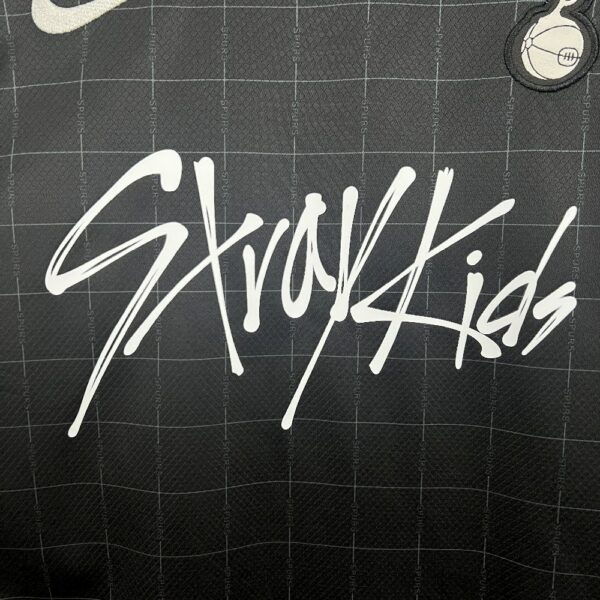 Tottenham Hotspur 2025/26 Stray Kids X London, England Limited Edition  Jersey - Image 6