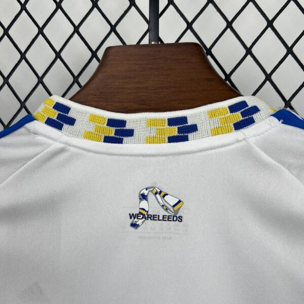 Leeds United F.c. 2025/26 Home Jersey Kids Kit - Image 3