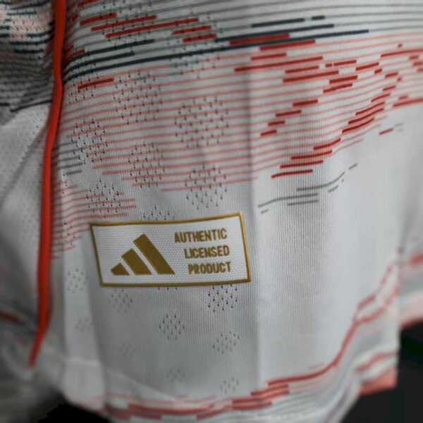 Bayern Munich 2025/26 Away Long Sleeves Jersey Player Version - Image 8