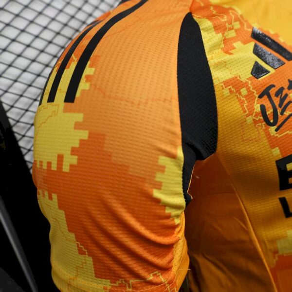 Paris Saint-Germain 2024/25 Third Jersey Player Version - Image 8
