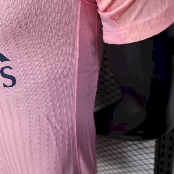 Paris Saint-Germain 2025/26 Pink Special Edition Jersey Player Version - Image 6