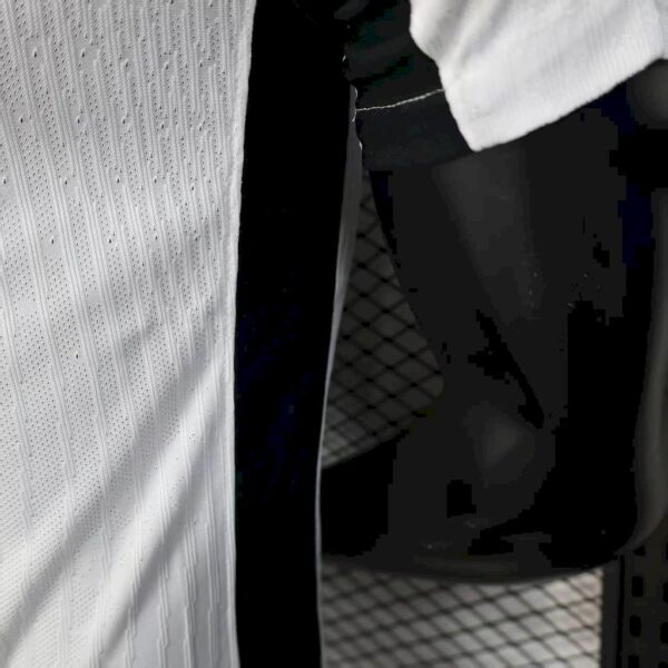 Paris Saint-Germain 2025/26 White Special Edition Jersey Player Version - Image 6