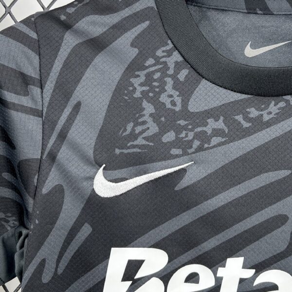 Sporting Cp 2025/26 Black Goalkeeper Kids Kit - Image 10