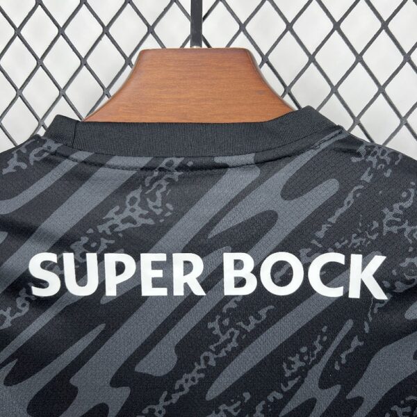 Sporting Cp 2025/26 Black Goalkeeper Kids Kit - Image 3