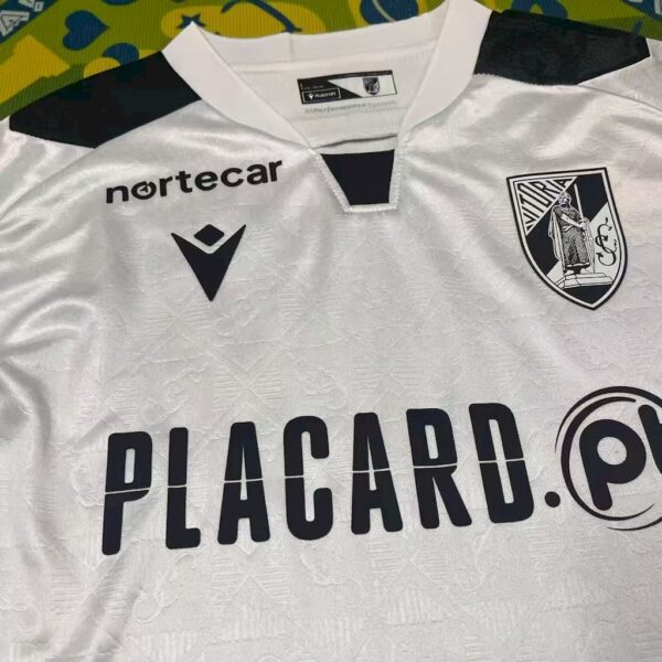 Vitoria De Guimaraes 2025/26 Home Jersey - Image 4