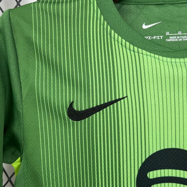 Barcelona 2025/26 Goalkeeper Kit - Image 11