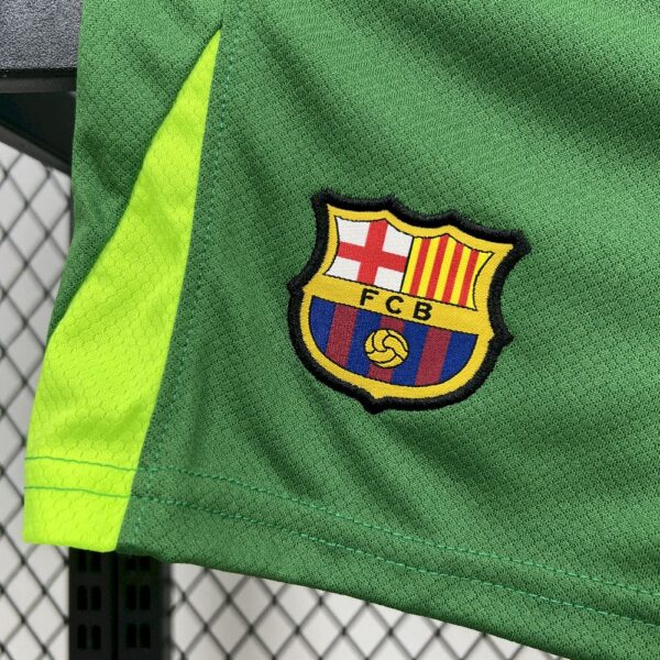 Barcelona 2025/26 Goalkeeper Kit - Image 6