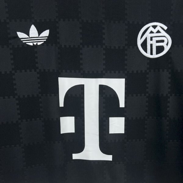 Bayern Munich 2025/26 Third Jersey - Image 7