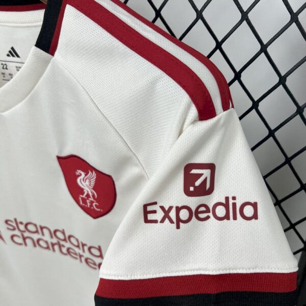 Liverpool 2025/26 Away Kit - Image 6