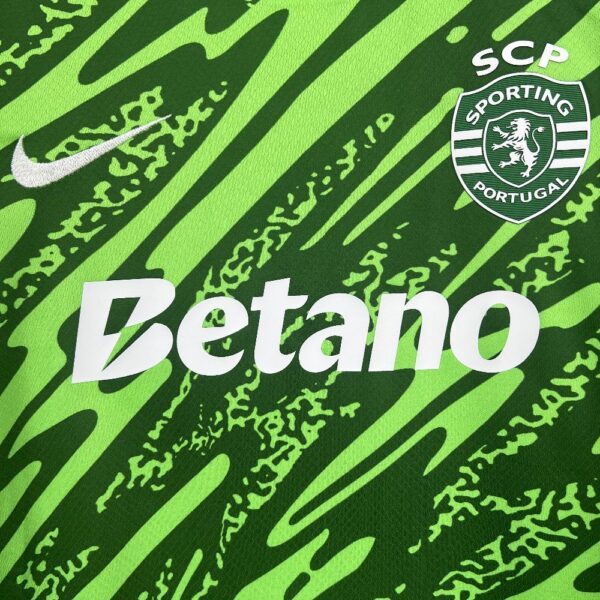 Sporting Cp 2025/26 Goalkeeper Kit - Image 8