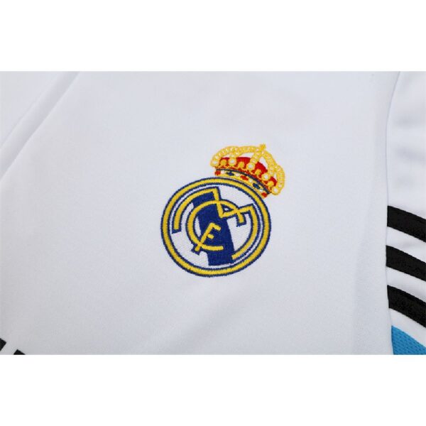 Unisex Real Madrid 2003/04 1/4 Zip Sweatshirt Retro Style - Image 8