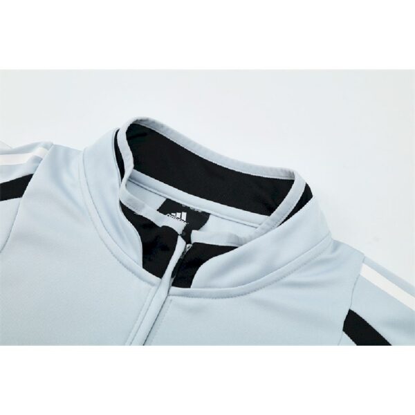 Unisex Real Madrid 2004/05 1/4 Zip Sweatshirt Retro Style - Image 3