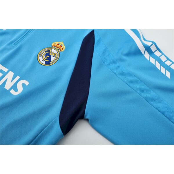 Unisex Real Madrid 2005/06 1/4 Zip Sweatshirt Retro Style - Image 5
