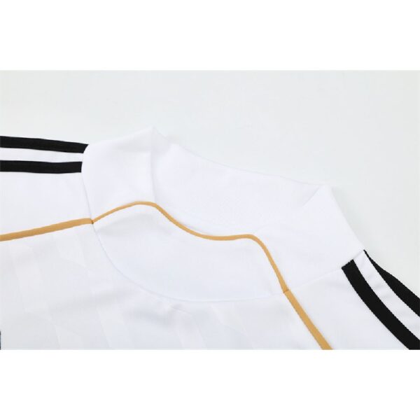 Unisex Real Madrid 2011/12 1/4 Zip Sweatshirt Retro Style - Image 5