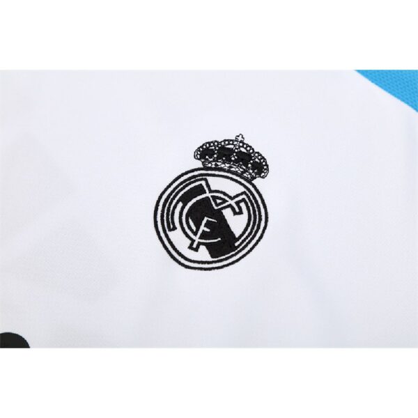 Unisex Real Madrid 2012/13 1/4 Zip Sweatshirt Retro Style - Image 6