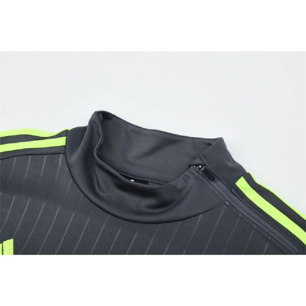 Unisex Real Madrid 2015/16 1/4 Zip Sweatshirt Retro Style - Image 4