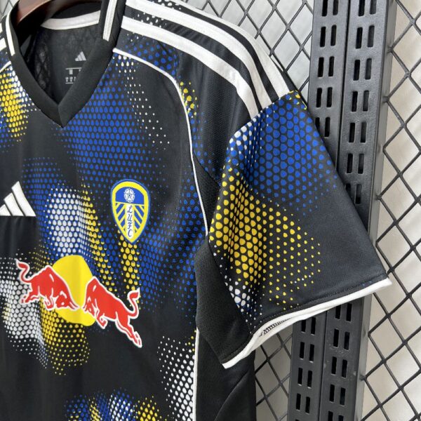Leeds United F.c. 2025/26 Third Jersey - Image 10