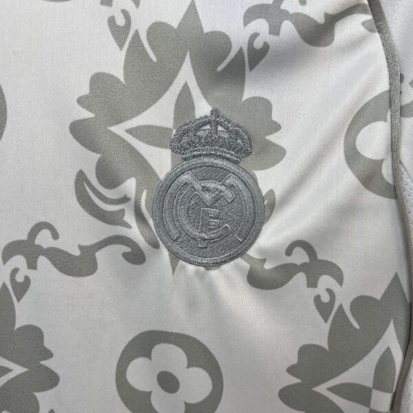 Real Madrid 2025/26 Louis Vuitton Joint Edition Jersey - Image 10