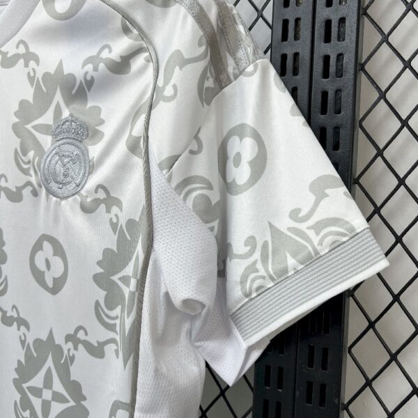 Real Madrid 2025/26 Louis Vuitton Joint Edition Jersey - Image 8