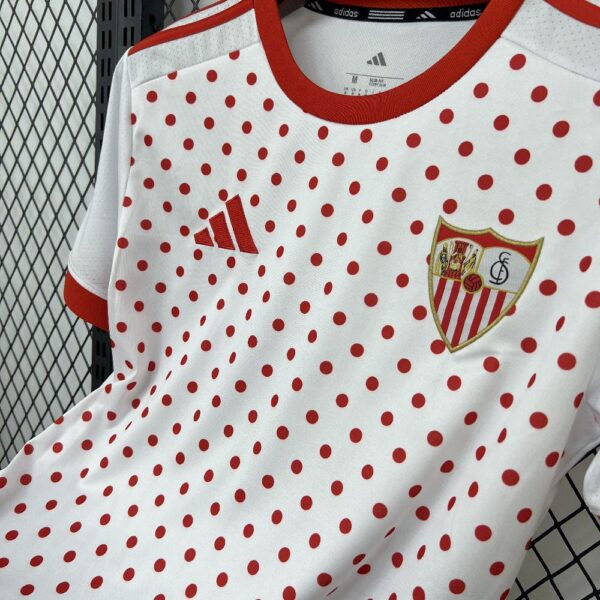 Sevilla Fc 2025/26 White Prematch T-Shirt Jersey - Immagine 3