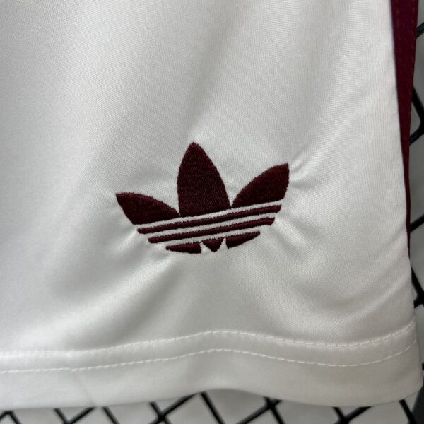 Arsenal 2025/26 Third Shorts - Image 4