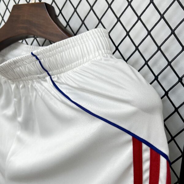 Olympique Lyonnais 2025/26 Home Shorts – Bild 4