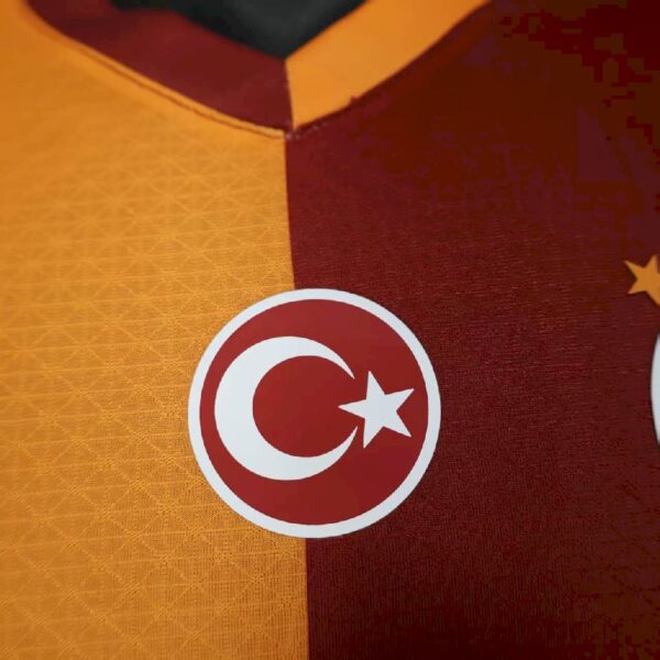 Galatasarays 2025/26 Home Jersey Player Version - Image 5