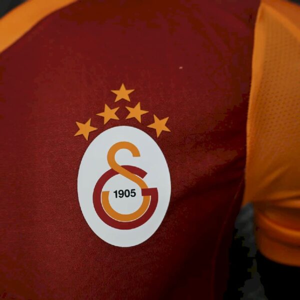 Galatasarays 2025/26 Home Jersey Player Version - Image 4